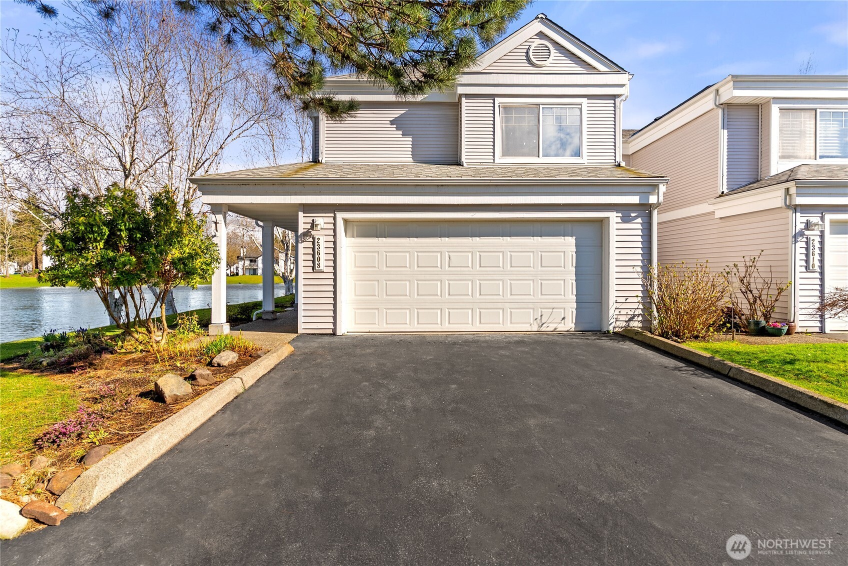 23608 55th Place S #11-1, Kent, WA 98032-3307