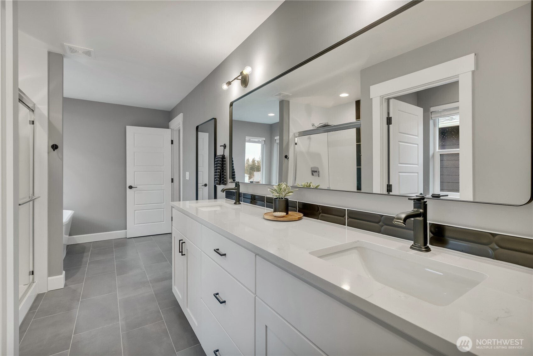 6106 232nd Avenue E, Buckley, WA 98321