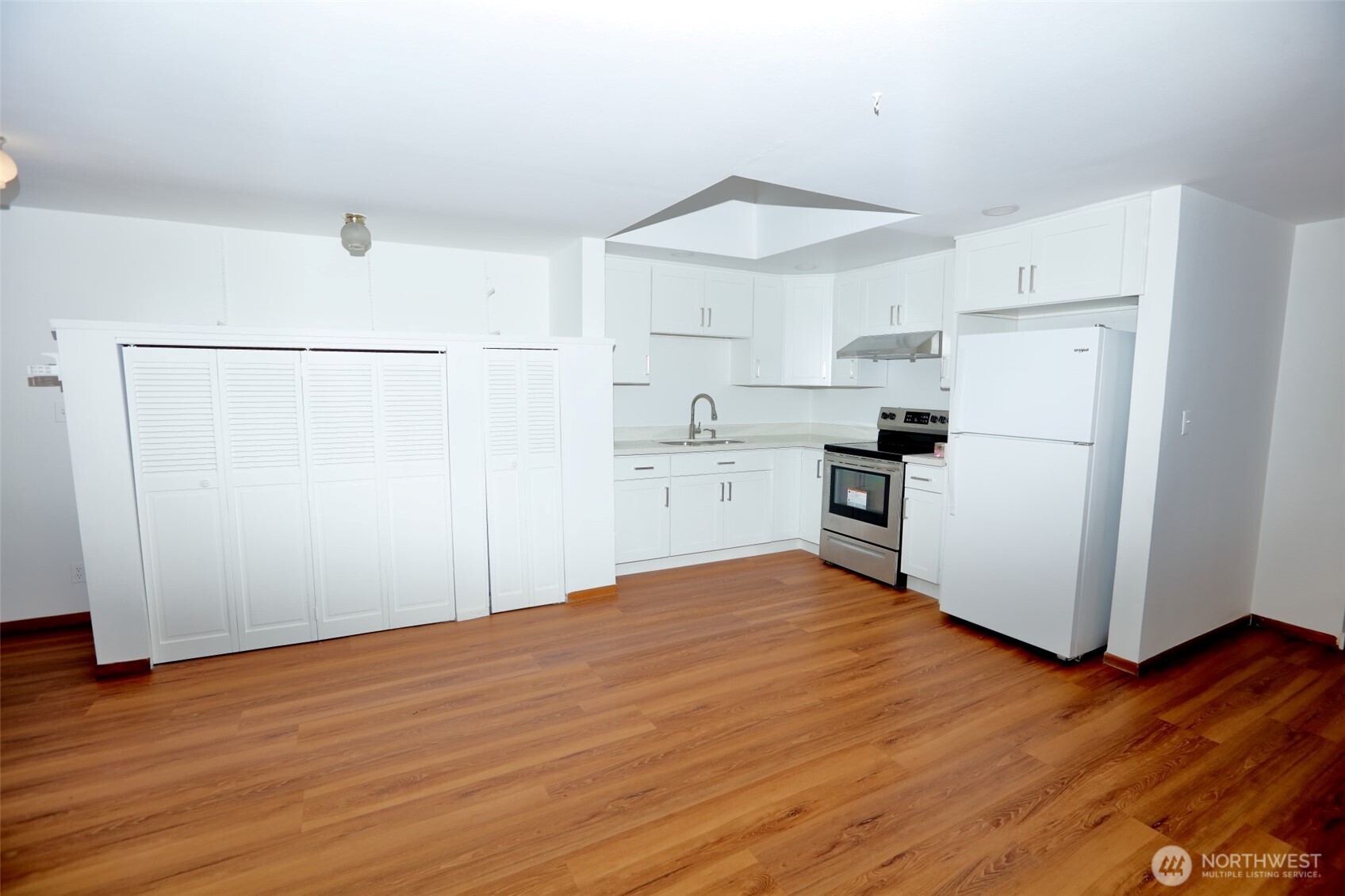 12037 71st Avenue S, Seattle, WA 98178-4123