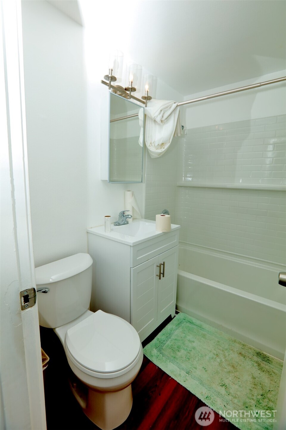 12037 71st Avenue S, Seattle, WA 98178-4123