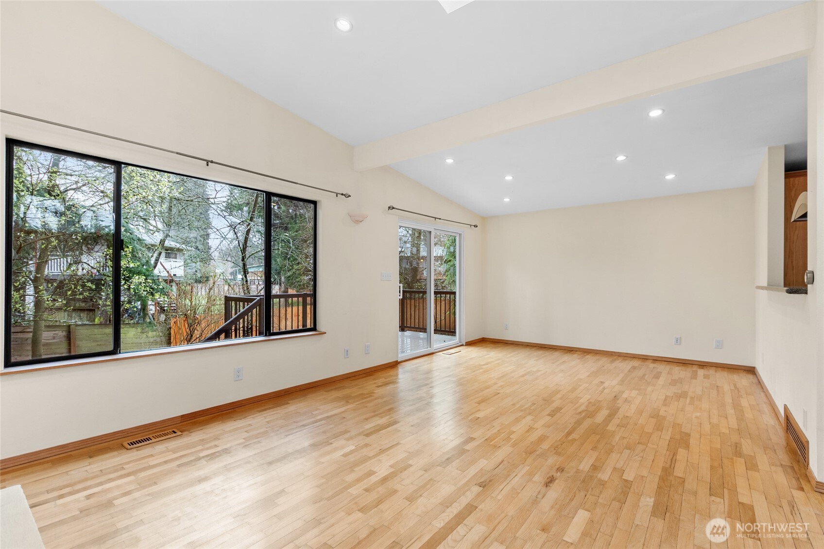 17730 Corliss Avenue N, Shoreline, WA 98133