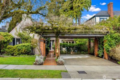 4006 NE 38th Street , Seattle, WA 98105