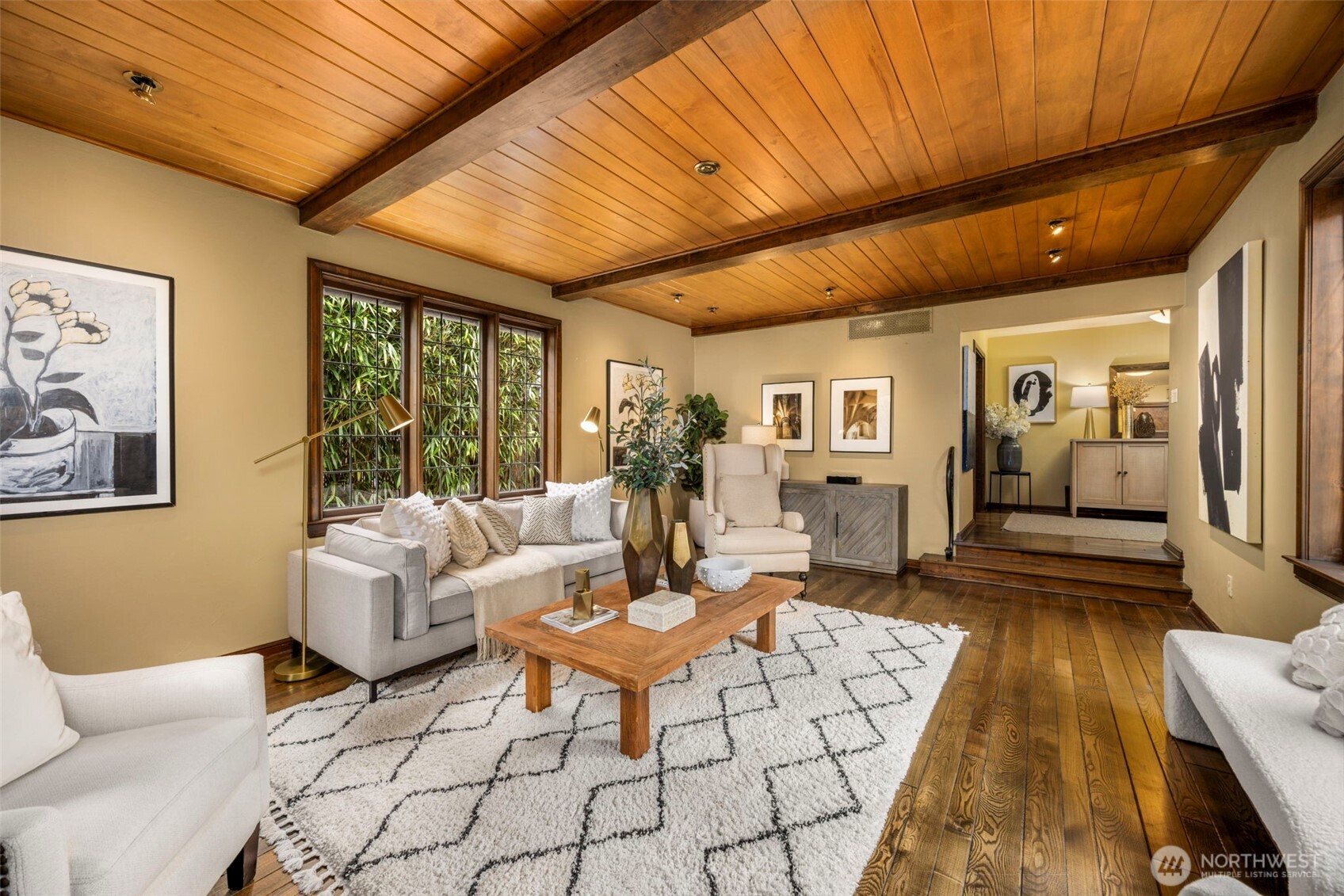 4006 NE 38th Street , Seattle, WA 98105