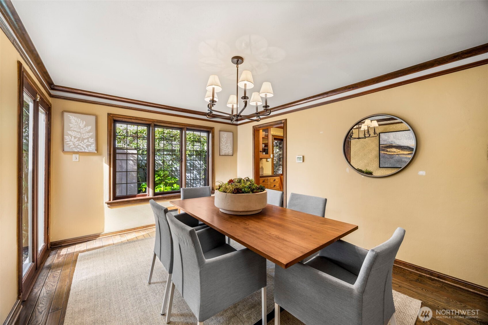 4006 NE 38th Street , Seattle, WA 98105