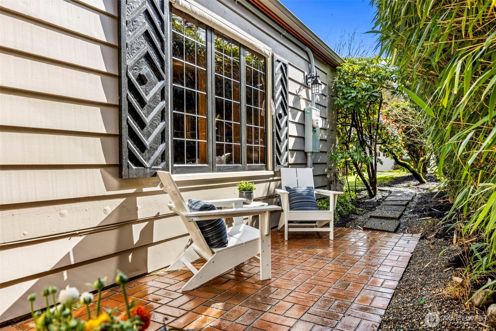 4006 NE 38th Street , Seattle, WA 98105