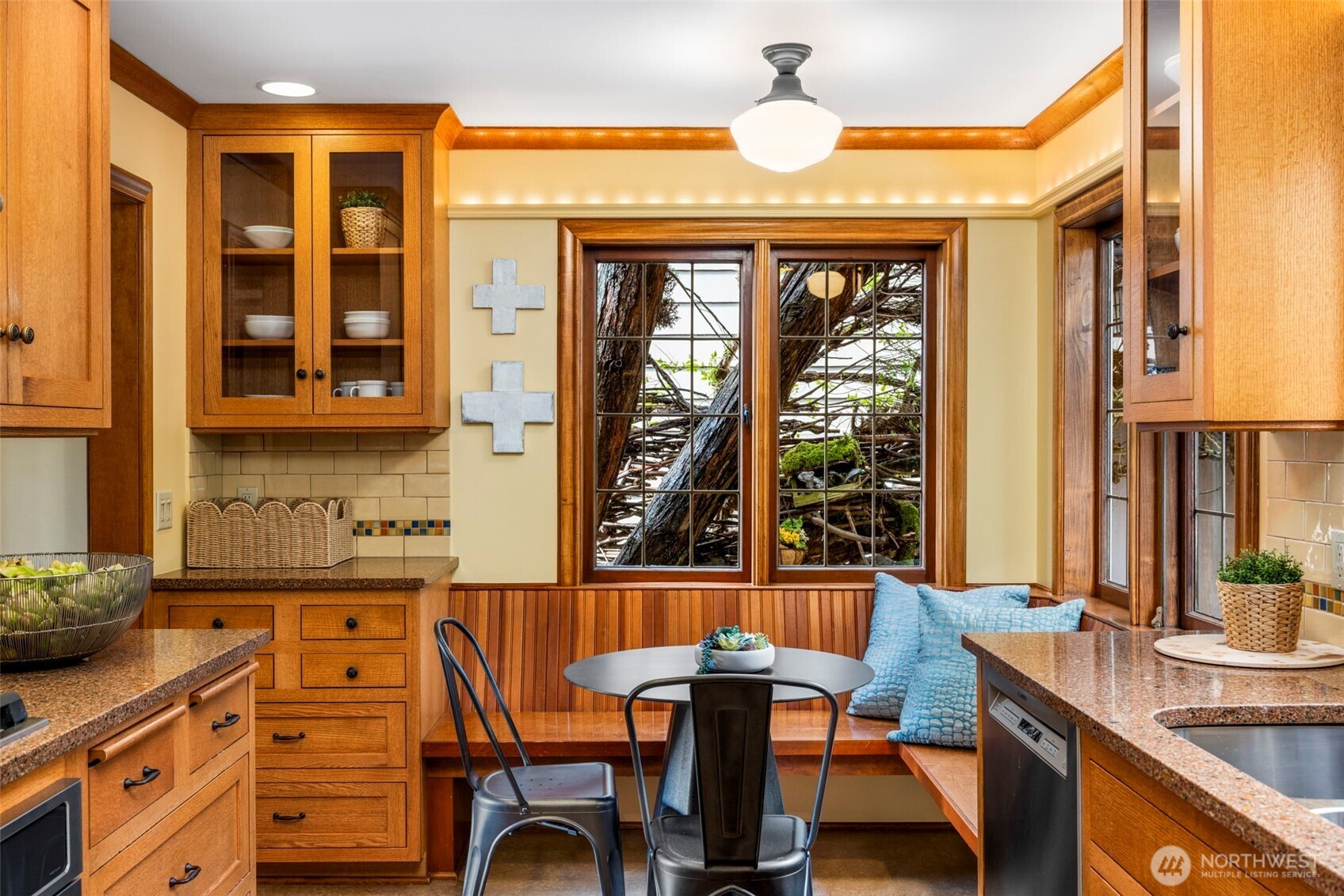 4006 NE 38th Street , Seattle, WA 98105