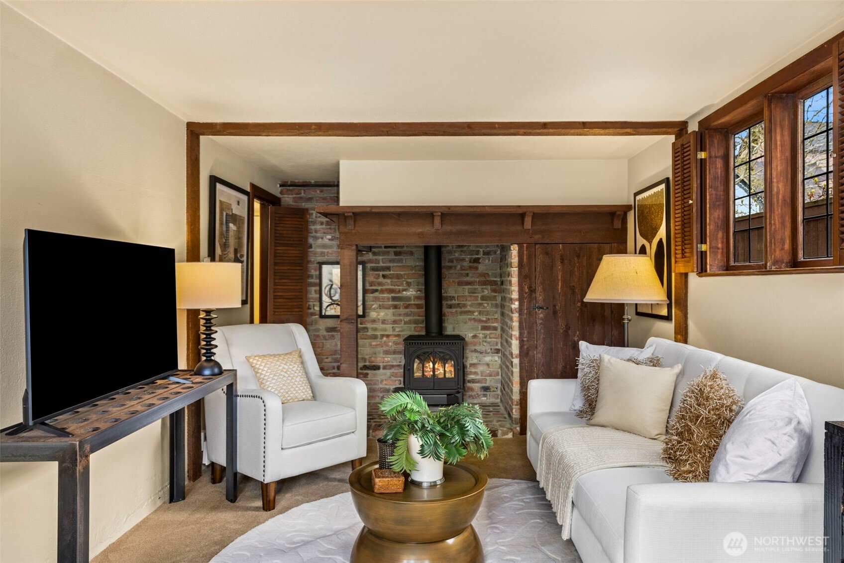 4006 NE 38th Street , Seattle, WA 98105