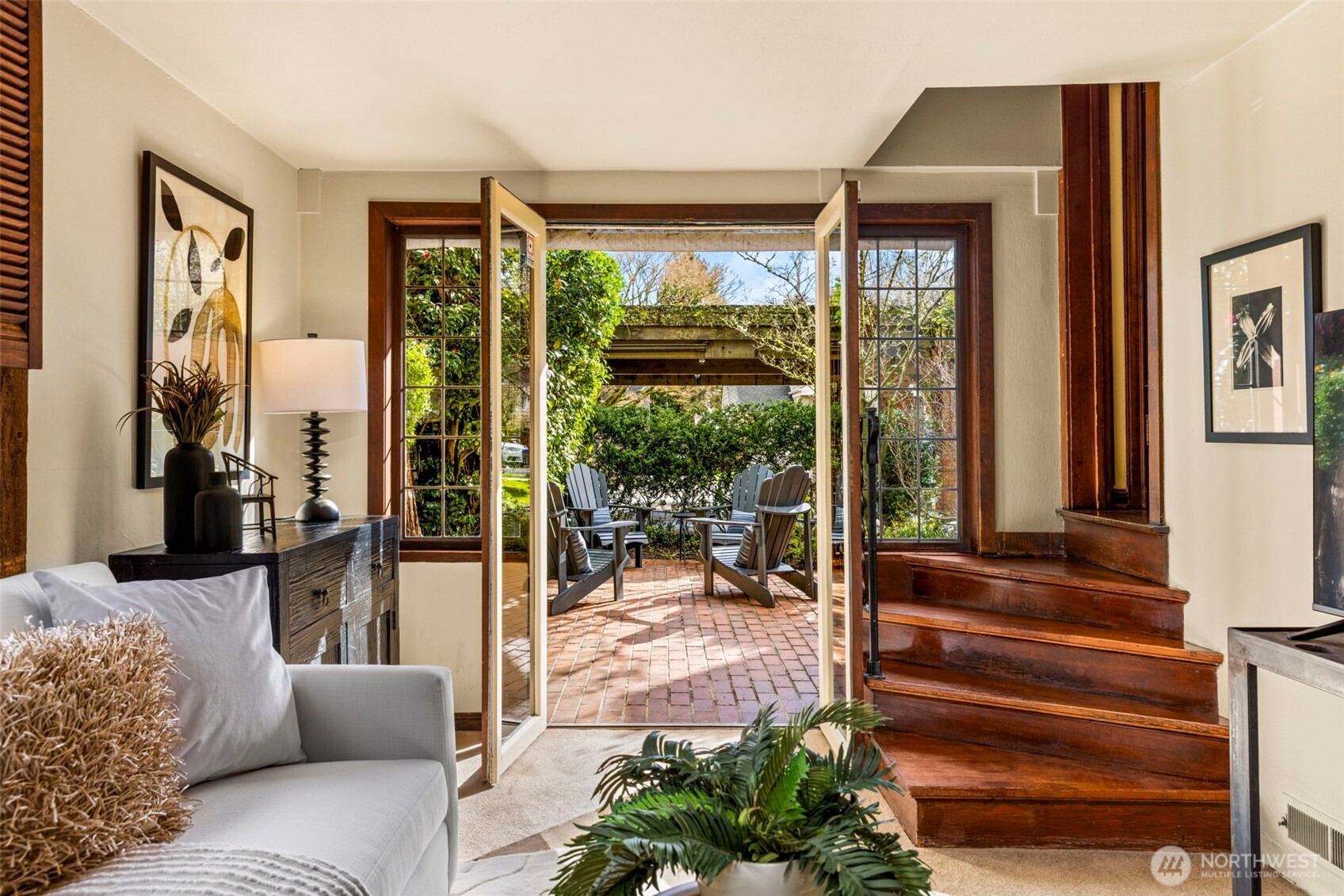 4006 NE 38th Street , Seattle, WA 98105