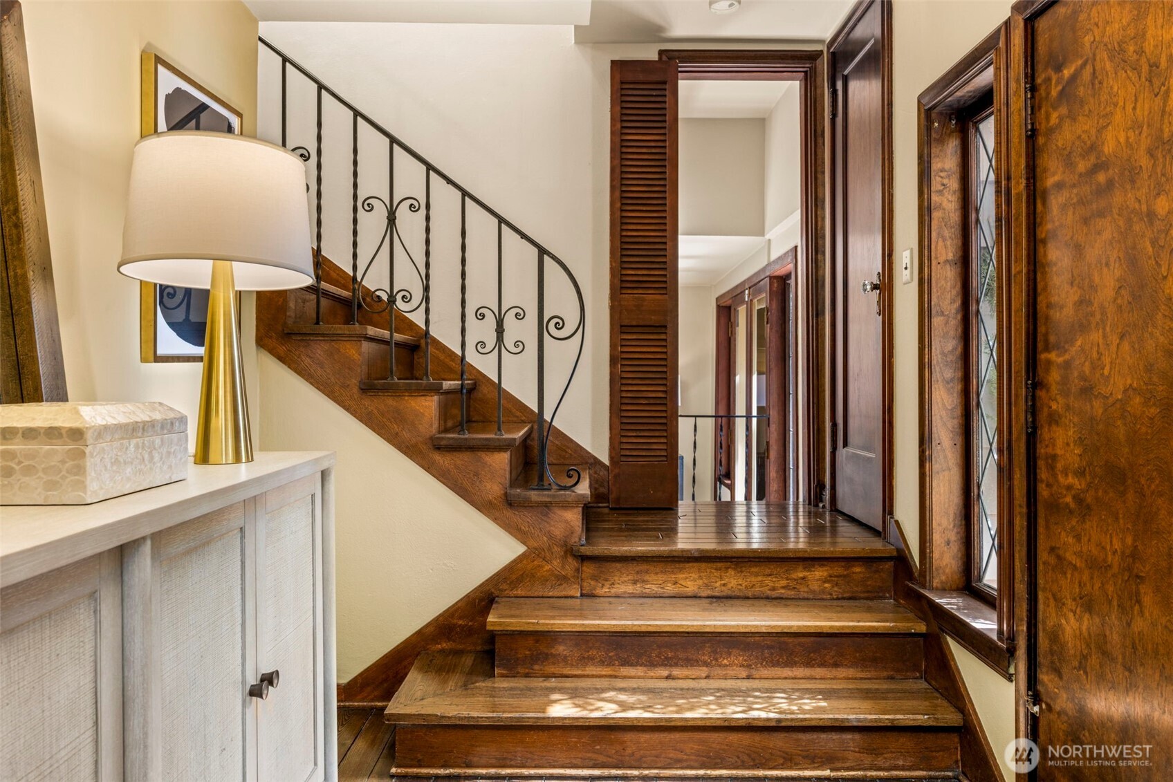 4006 NE 38th Street , Seattle, WA 98105