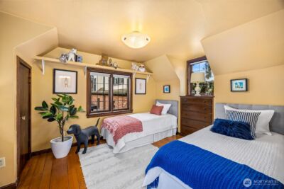 4006 NE 38th Street , Seattle, WA 98105 - Photo 31