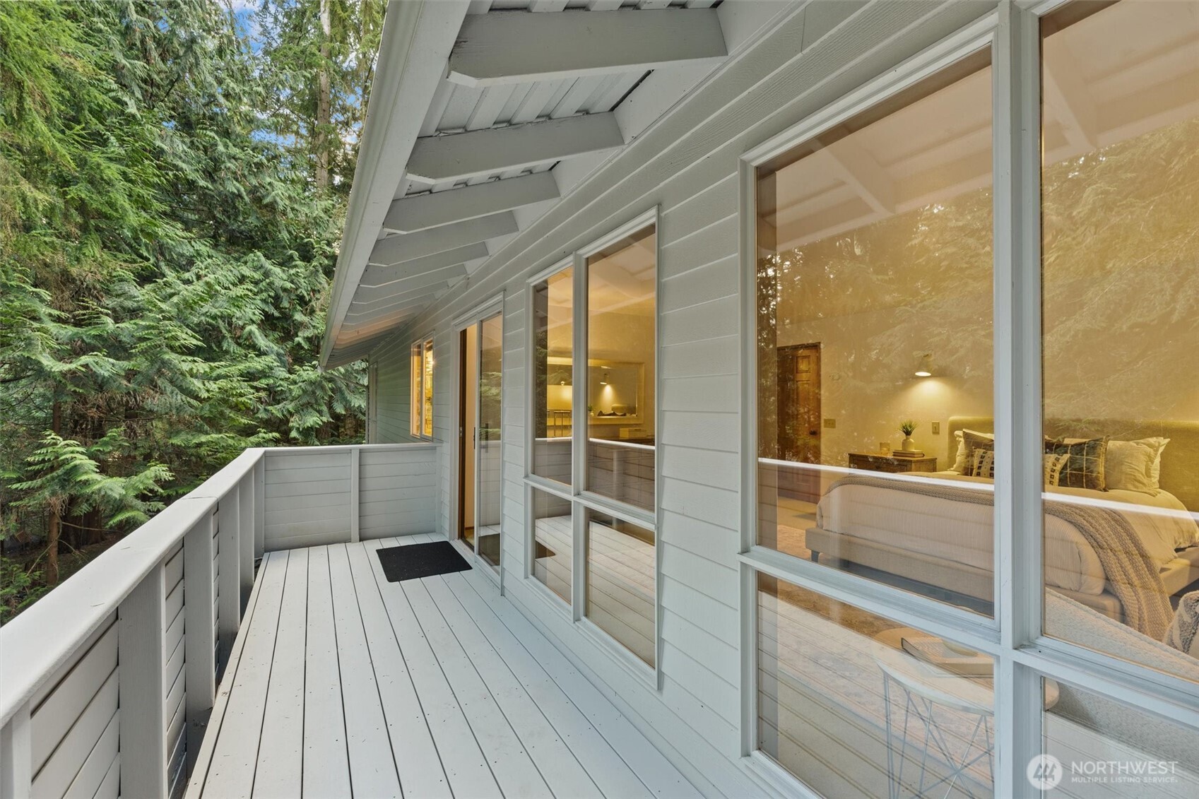 13619 NE 28th Street , Bellevue, WA 98005