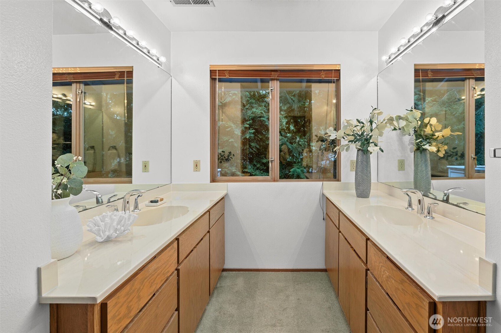 13619 NE 28th Street , Bellevue, WA 98005