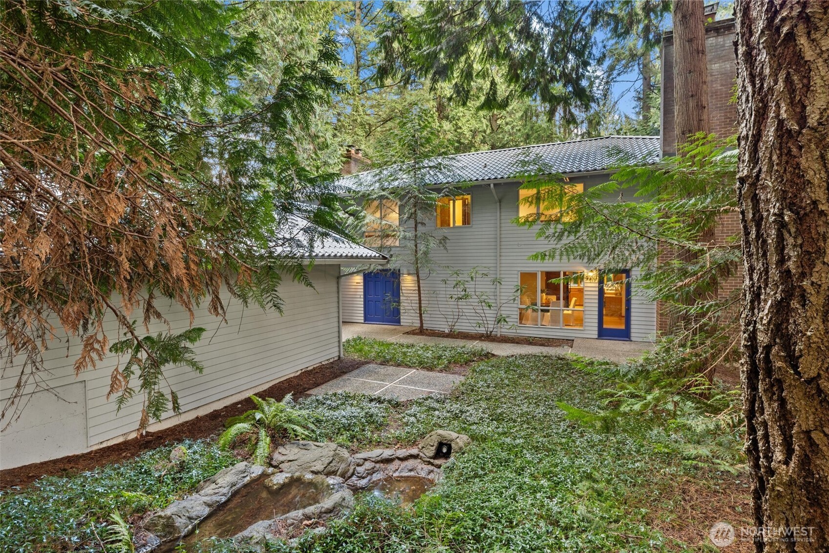 13619 NE 28th Street , Bellevue, WA 98005