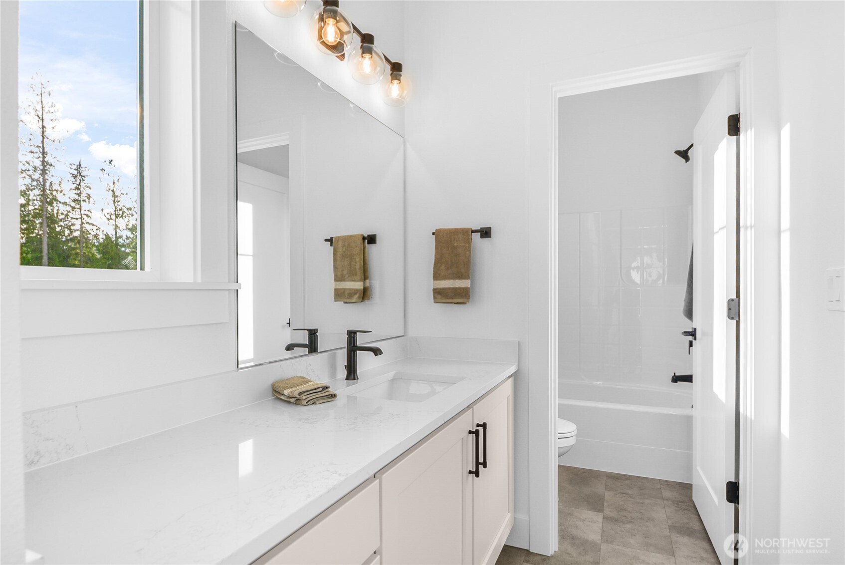 2419 197th Street NE, Arlington, WA 98223