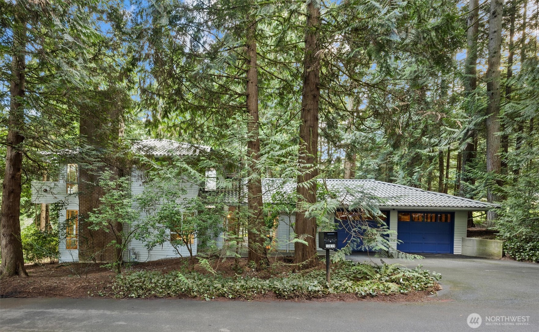 13619 NE 28th Street , Bellevue, WA 98005