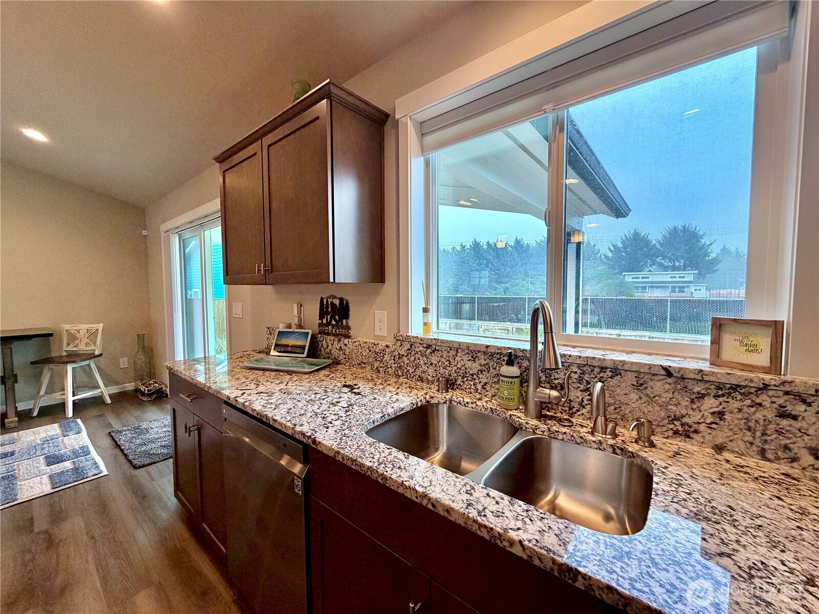 354 Sand Dune Avenue NW, Ocean Shores, WA 98569