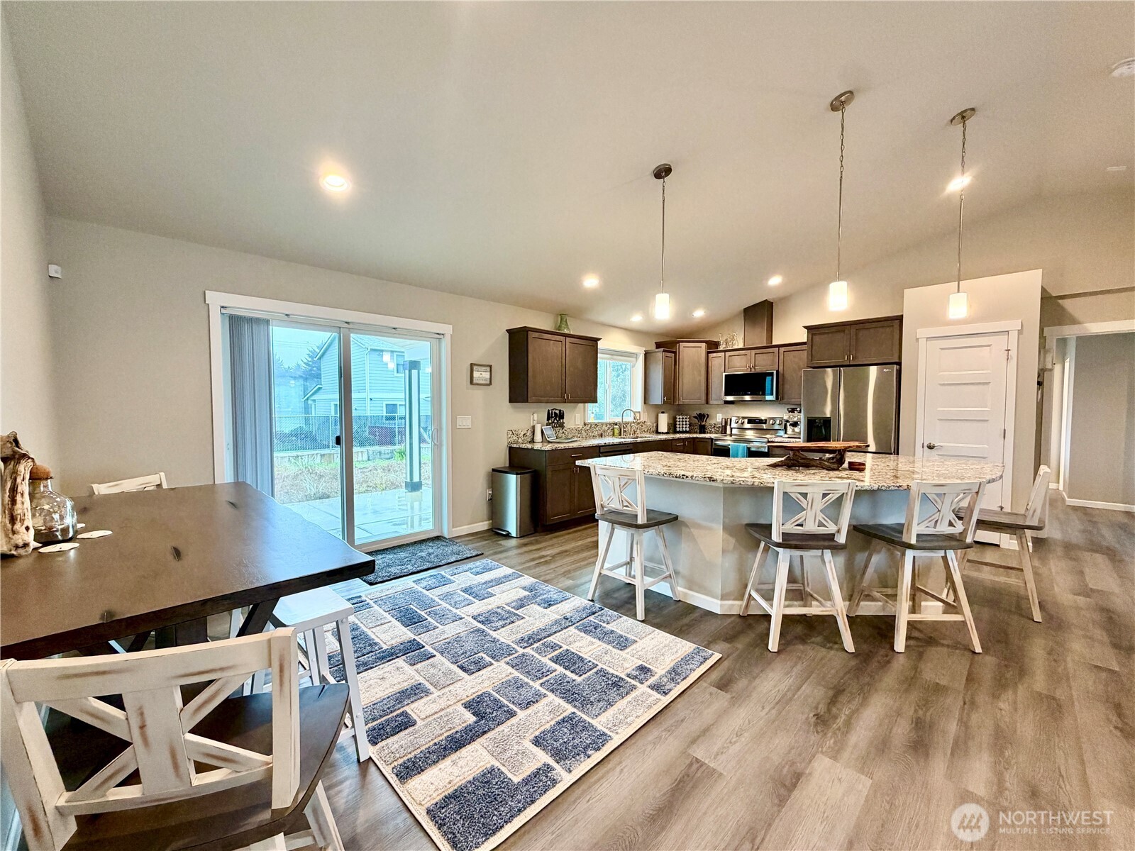 354 Sand Dune Avenue NW, Ocean Shores, WA 98569