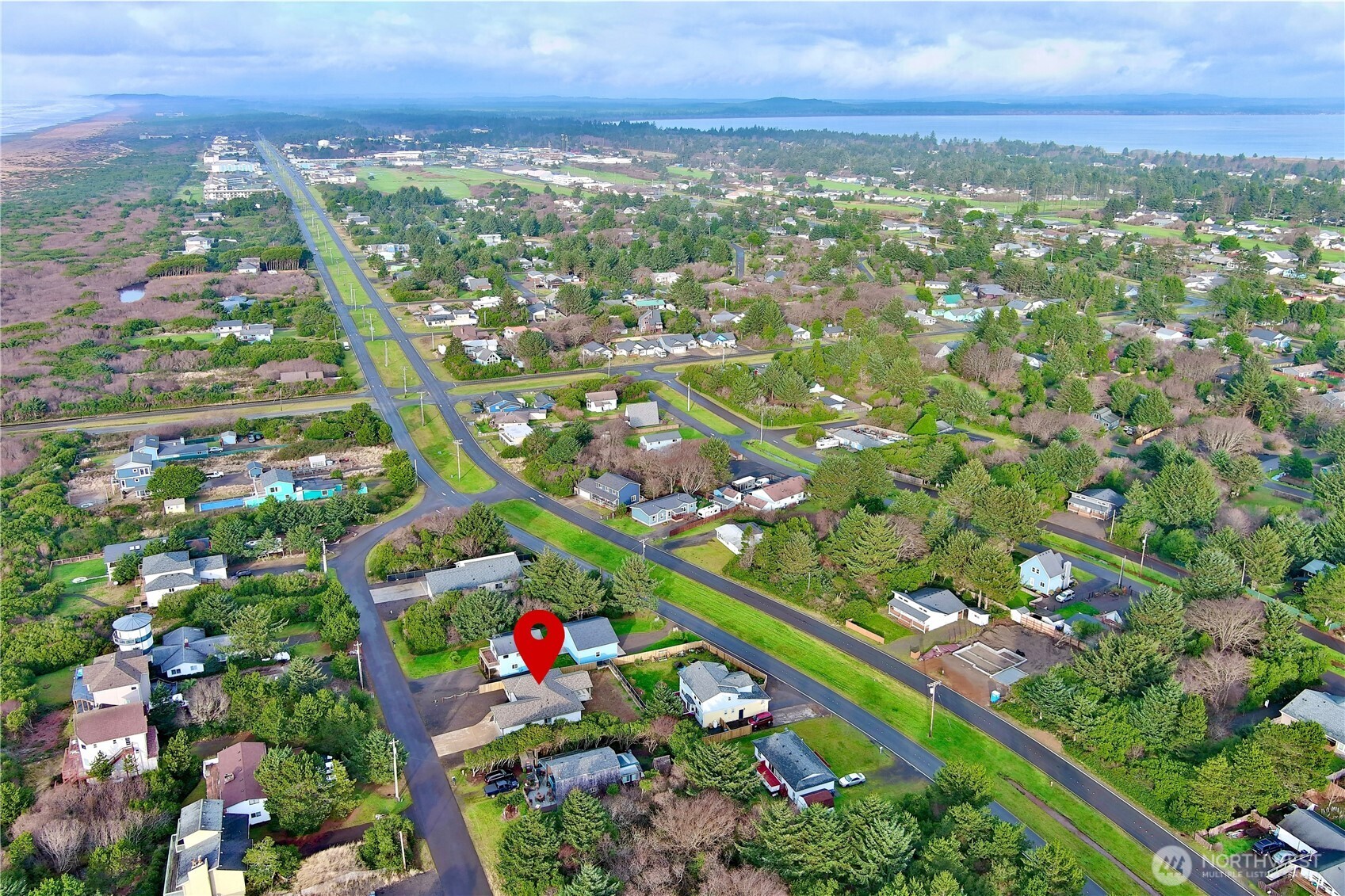 354 Sand Dune Avenue NW, Ocean Shores, WA 98569