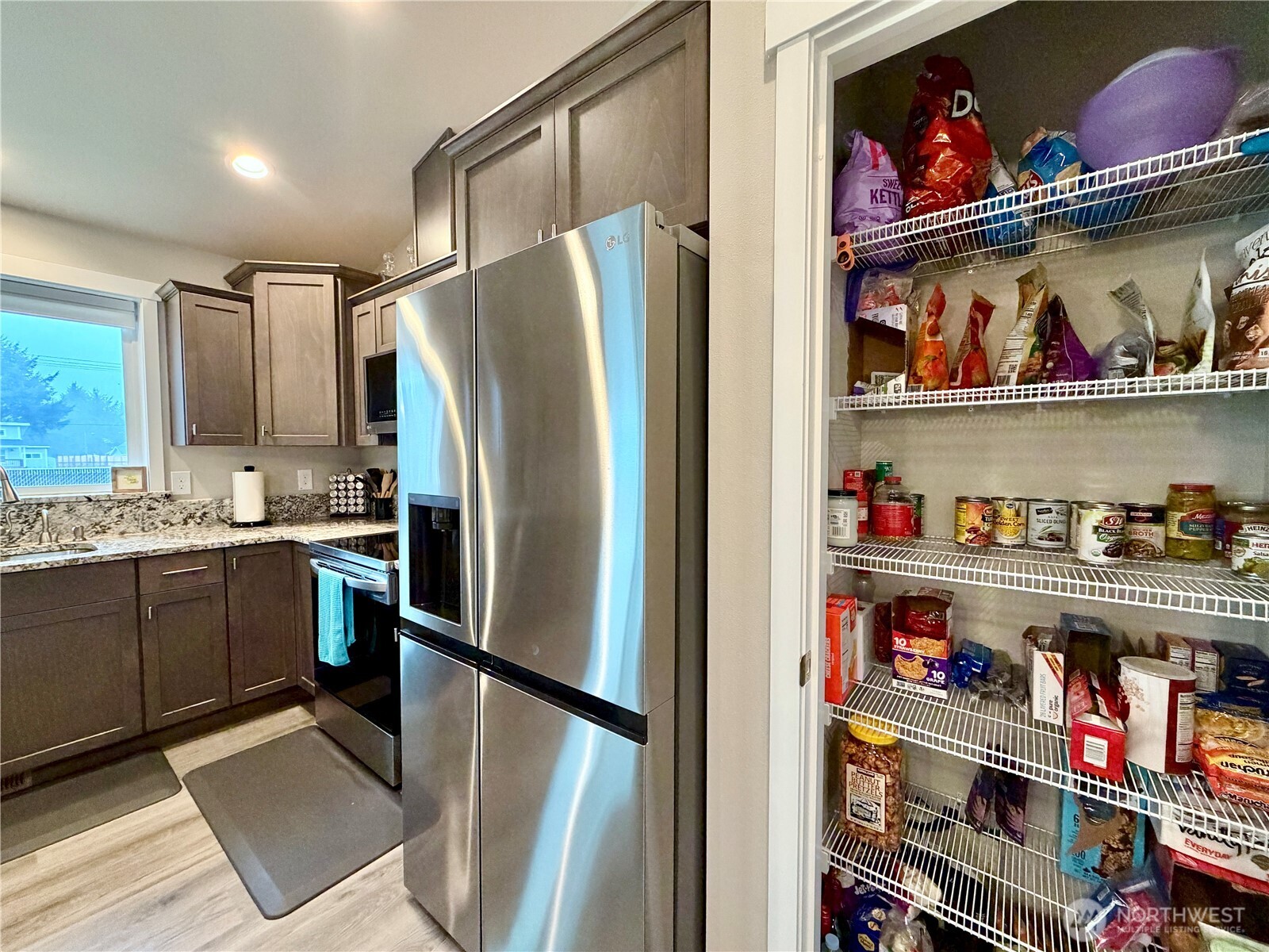 354 Sand Dune Avenue NW, Ocean Shores, WA 98569