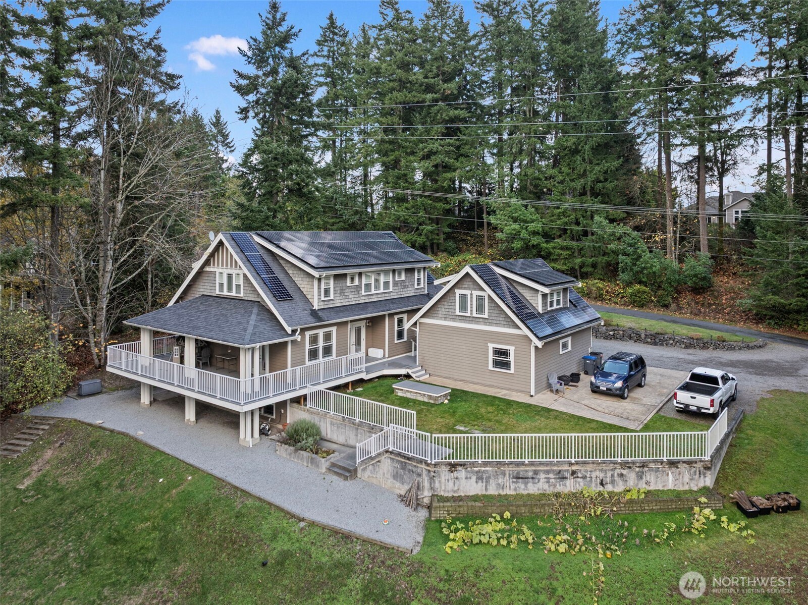2300 NE Solar View Court , Poulsbo, WA 98370