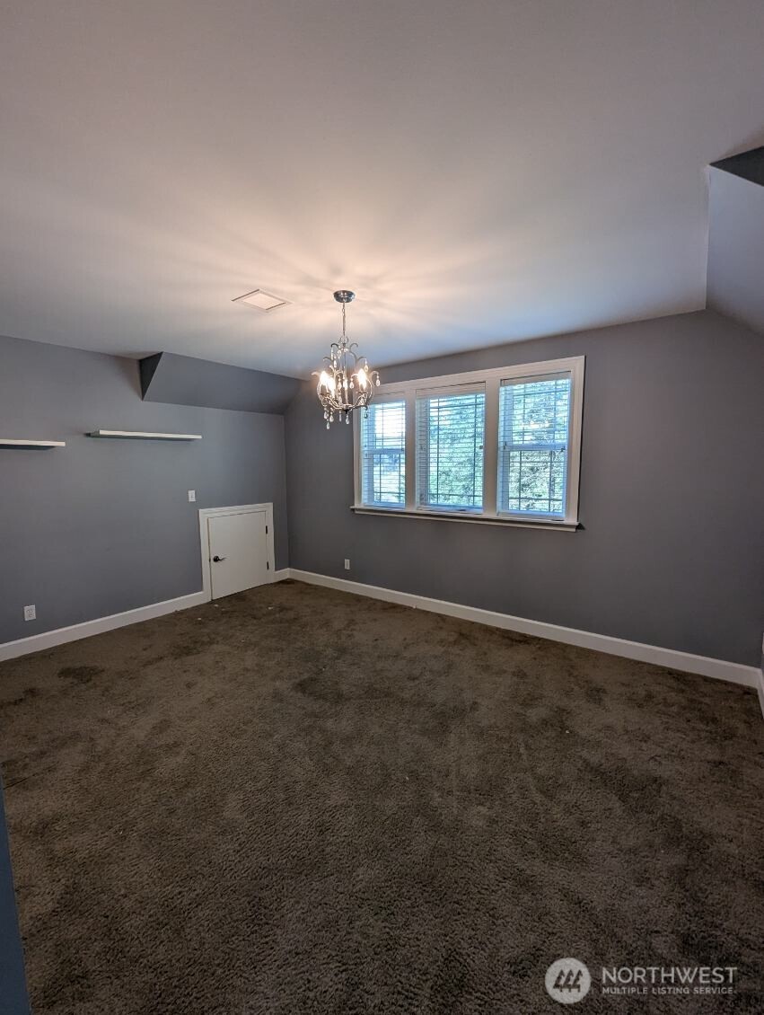 2300 NE Solar View Court , Poulsbo, WA 98370