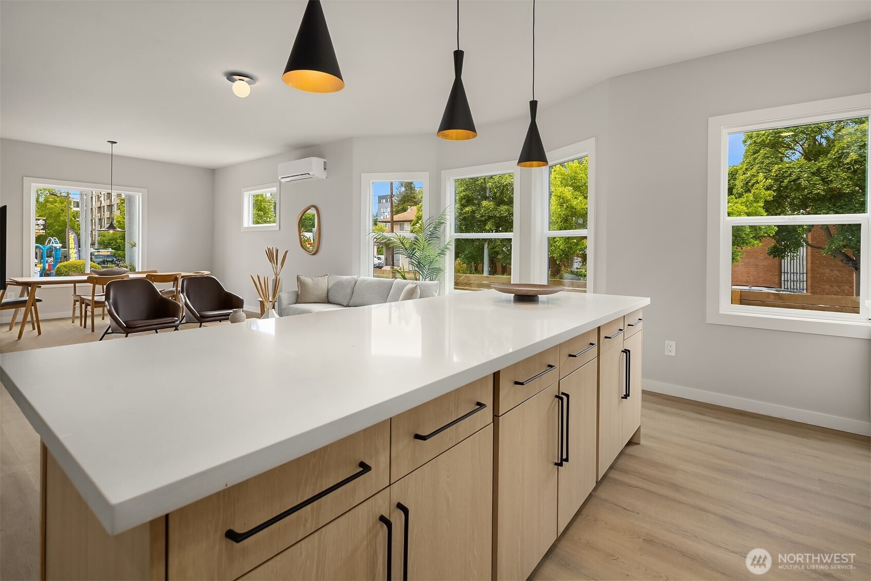 2302 E Pike Street , Seattle, WA 98122