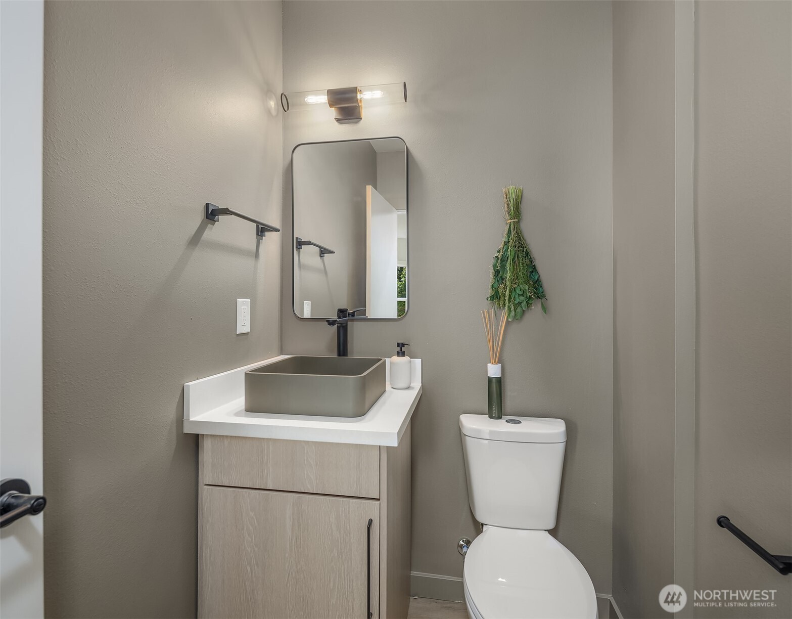 2302 E Pike Street , Seattle, WA 98122