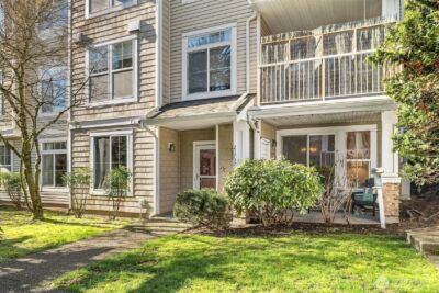 23757 SE 52nd Lane #13-1, Issaquah, WA 98029