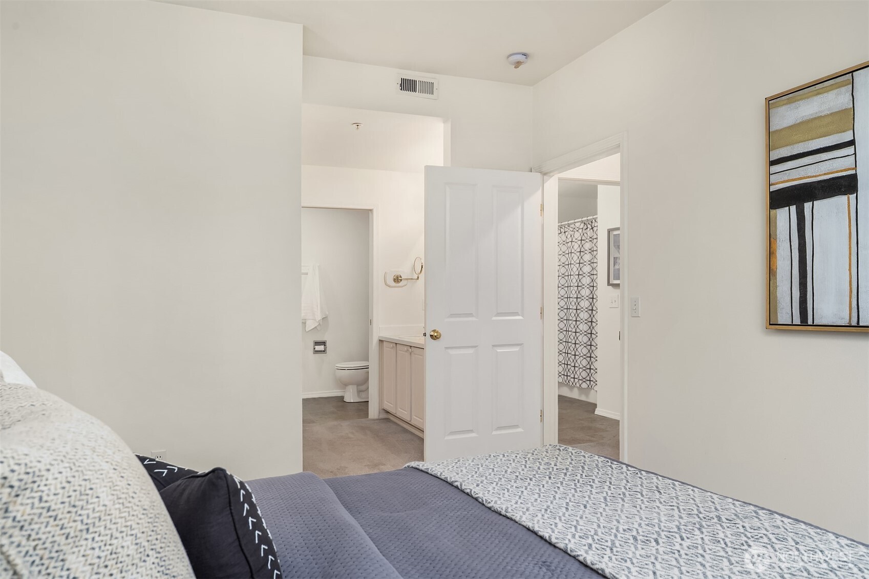 23757 SE 52nd Lane #13-1, Issaquah, WA 98029