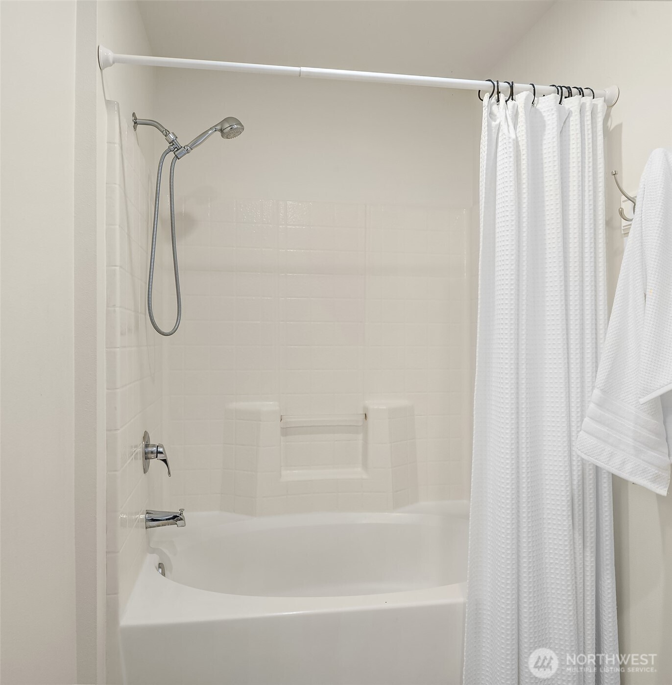 23757 SE 52nd Lane #13-1, Issaquah, WA 98029