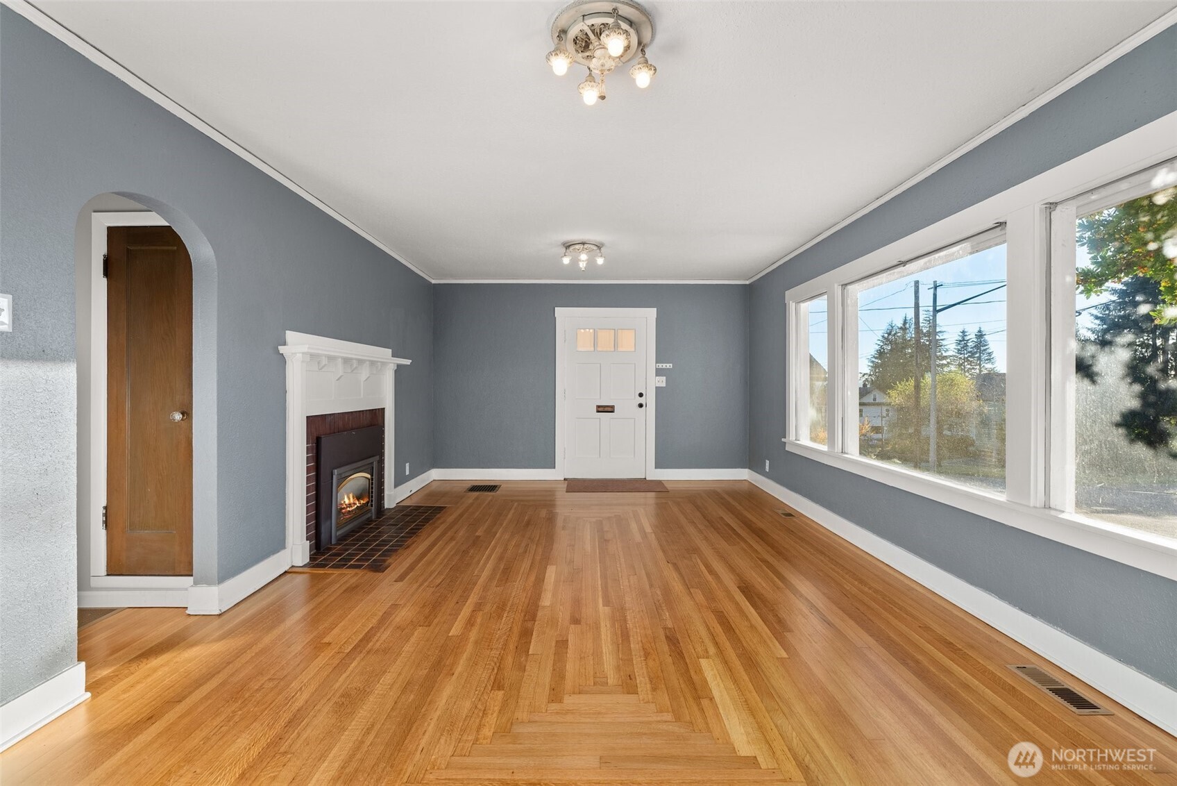 1250 N Broadway Street , Aberdeen, WA 98520