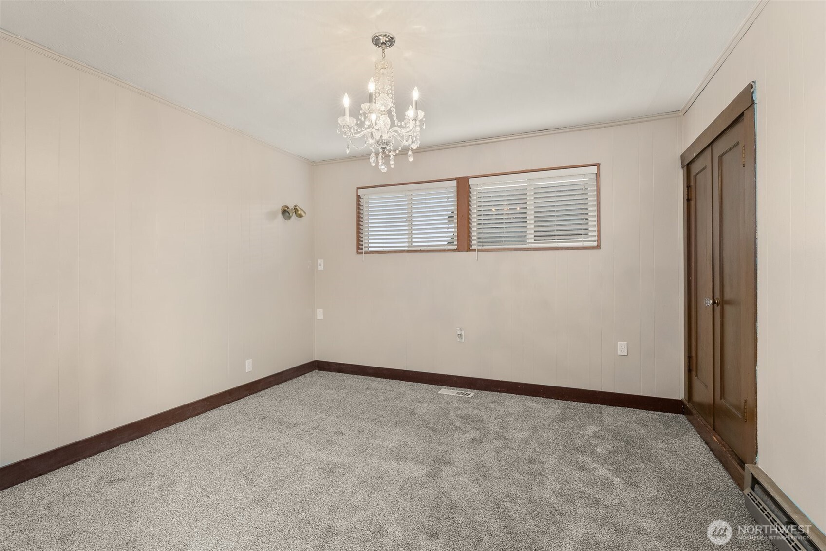 1250 N Broadway Street , Aberdeen, WA 98520