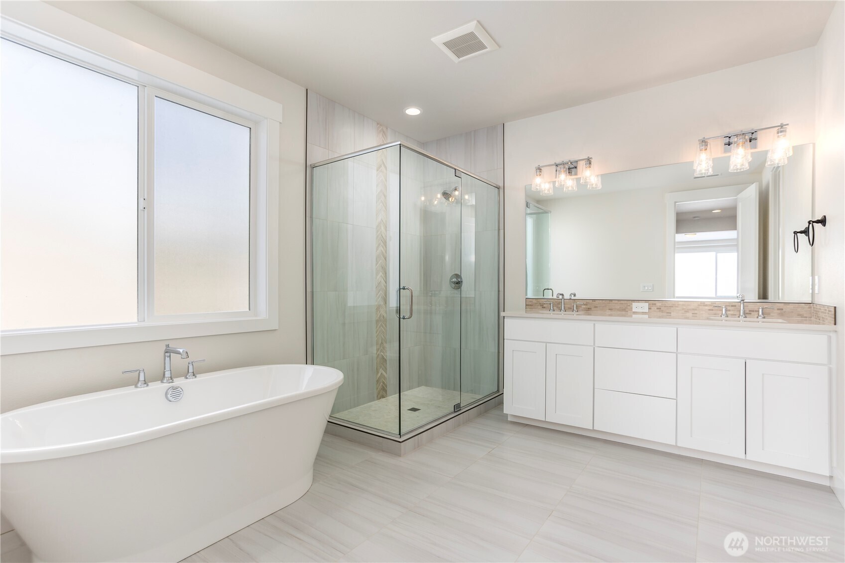 11413 Interlaaken Drive SW, Lakewood, WA 98498