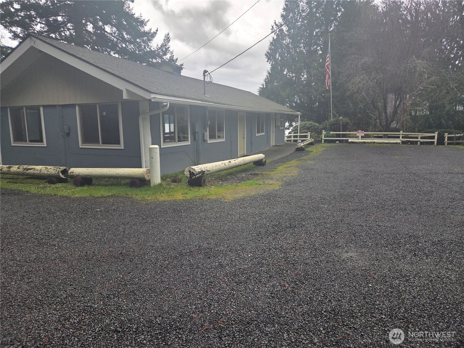 10 Creek Court , Brinnon, WA 98320