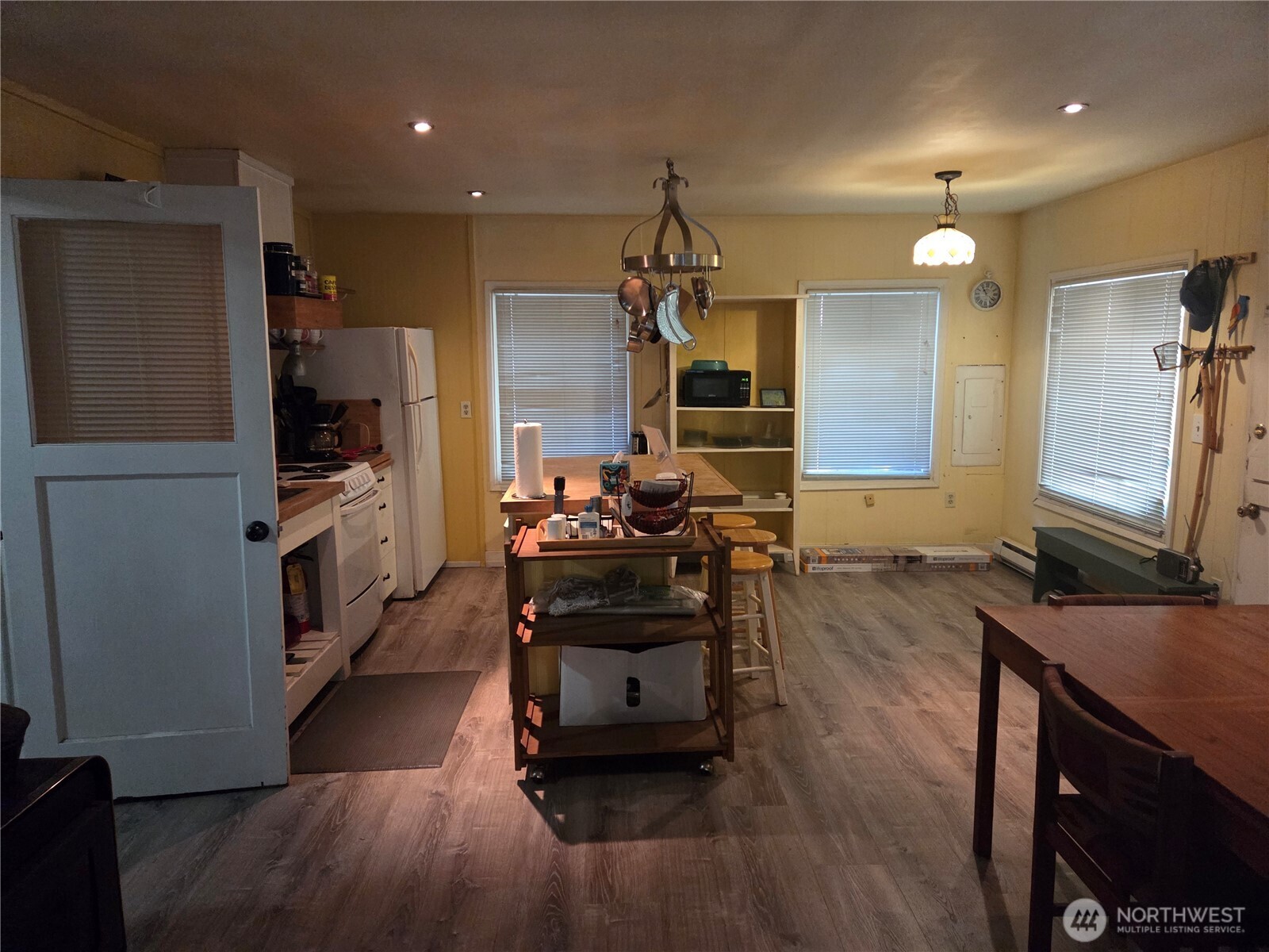 10 Creek Court , Brinnon, WA 98320