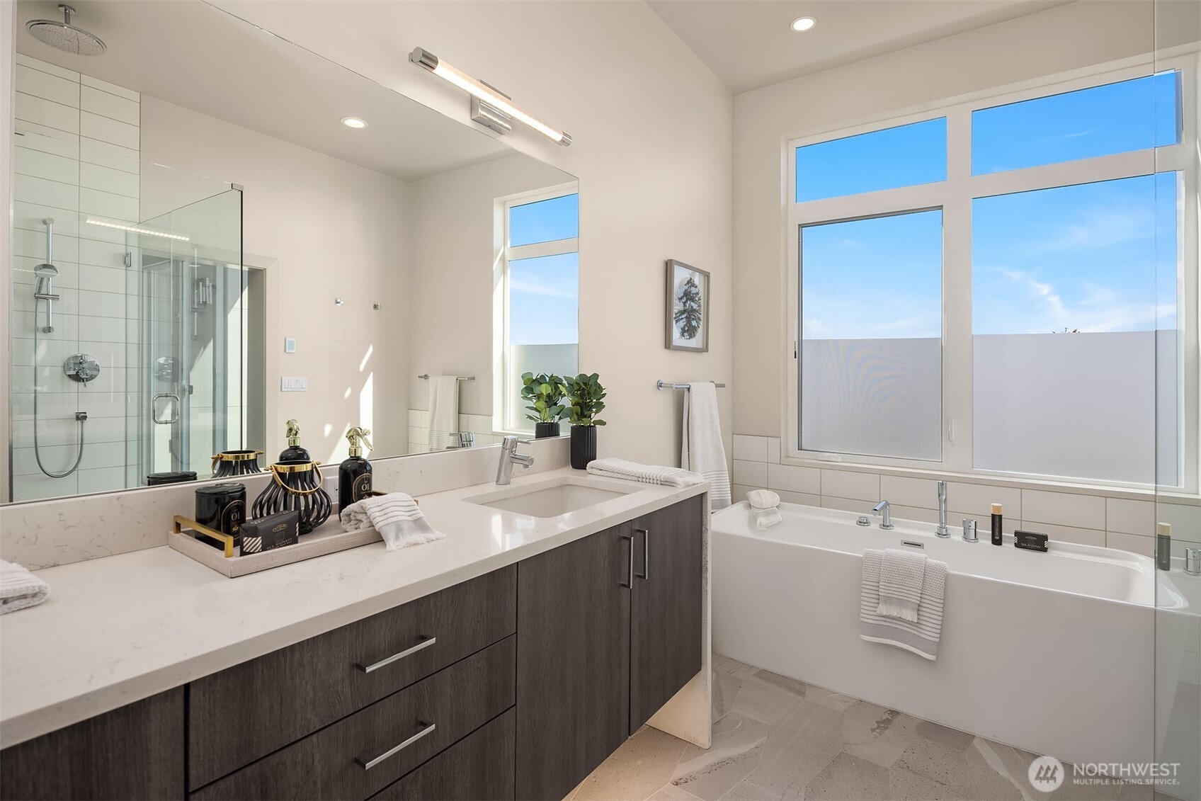 2144 NW 201st Street , Shoreline, WA 98177