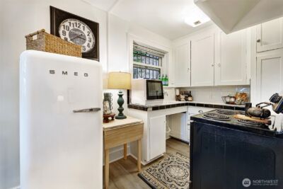 525 16th Avenue E #102, Seattle, WA 98112 - Photo 14