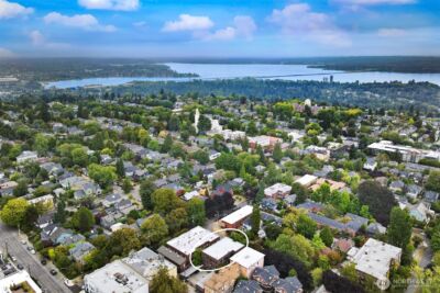 525 16th Avenue E #102, Seattle, WA 98112 - Photo 25