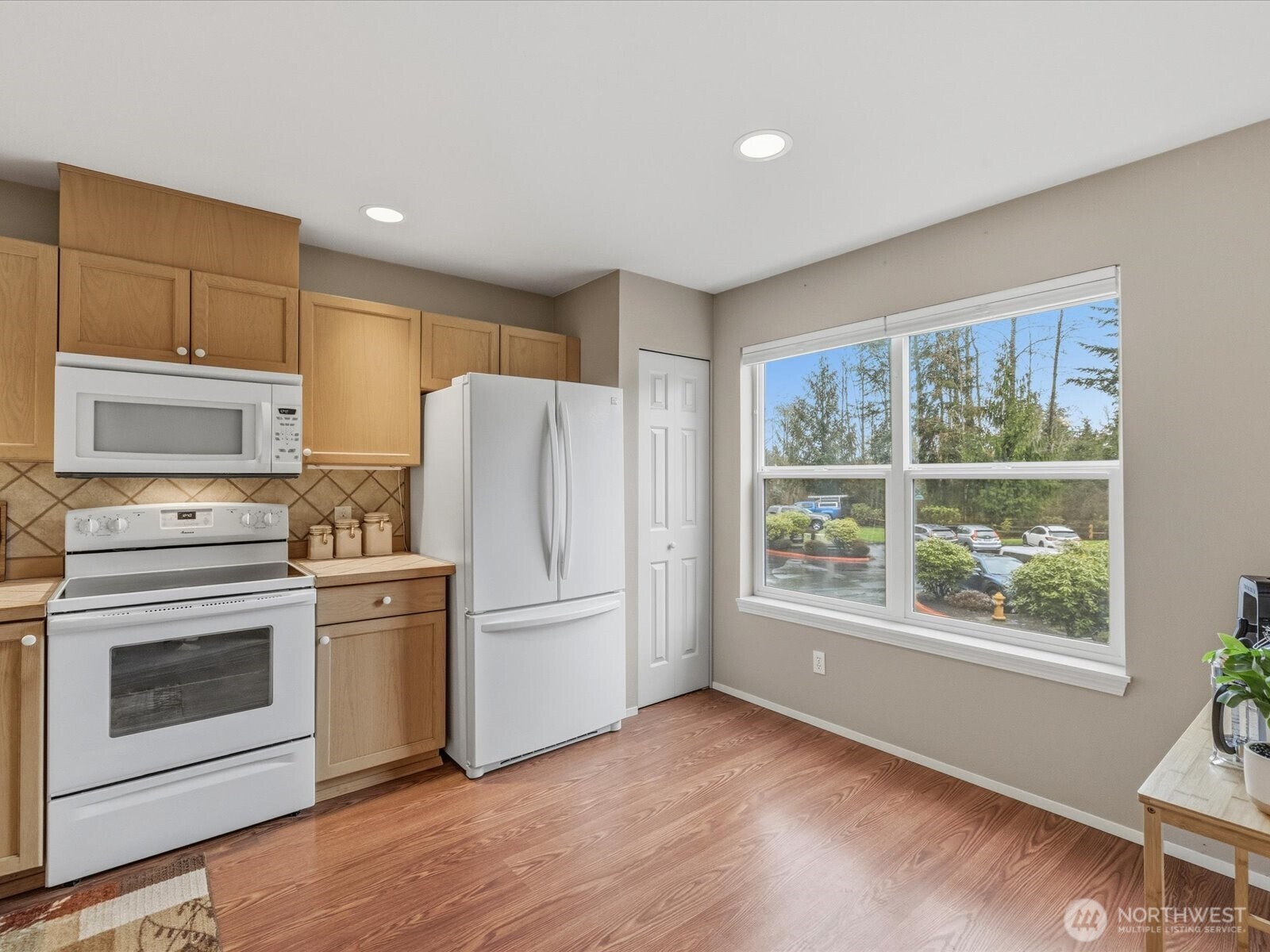 1600 121st Street SE #J104, Everett, WA 98208