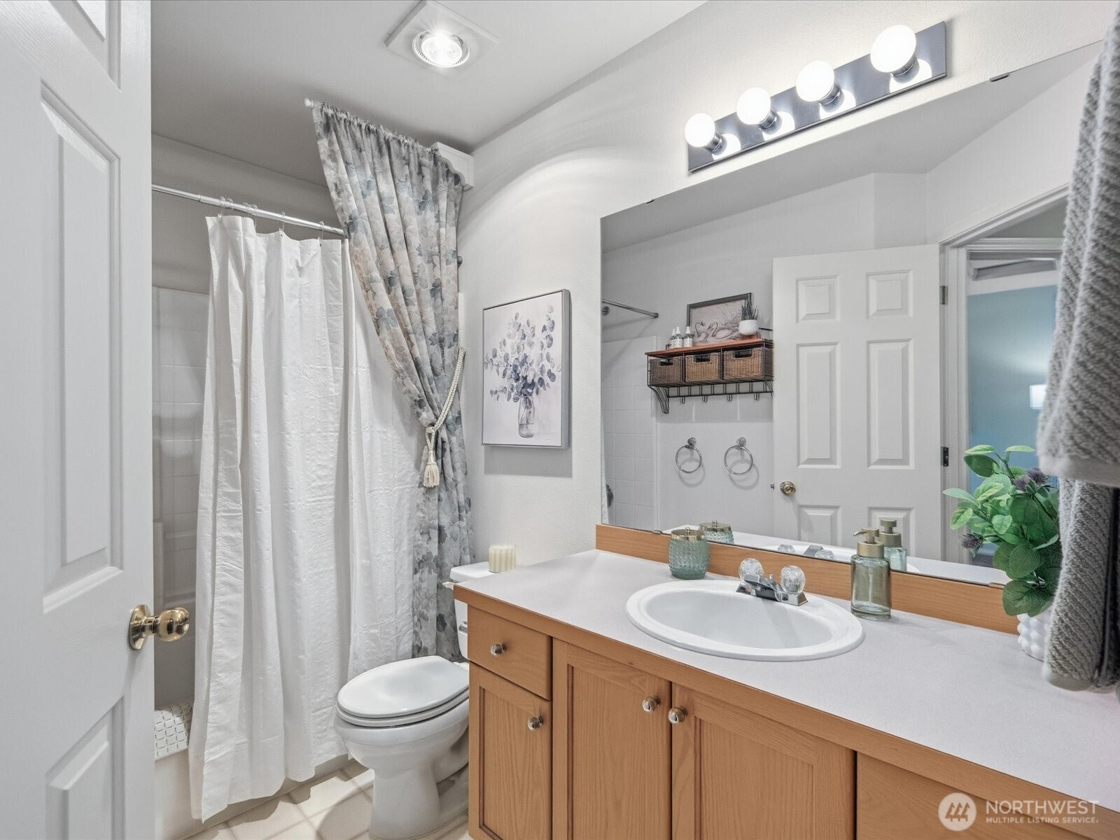 1600 121st Street SE #J104, Everett, WA 98208