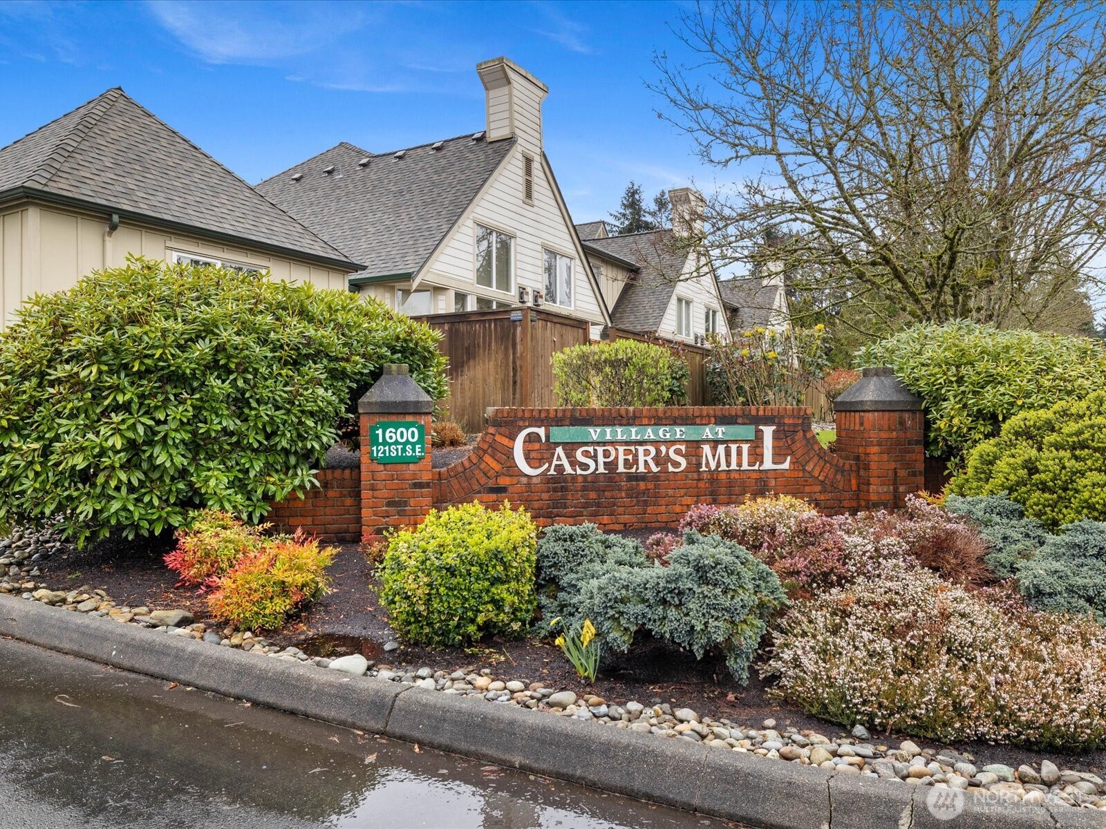 1600 121st Street SE #J104, Everett, WA 98208