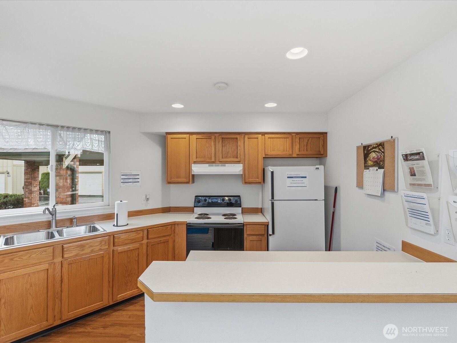 1600 121st Street SE #J104, Everett, WA 98208