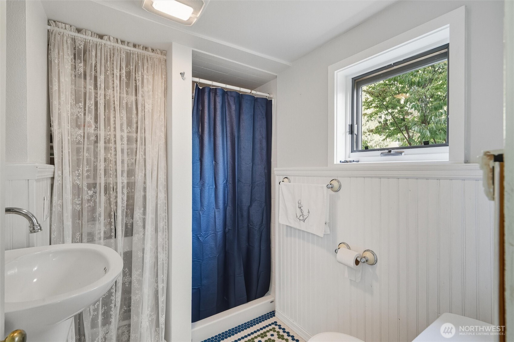 1131 16th Street , Bellingham, WA 98225