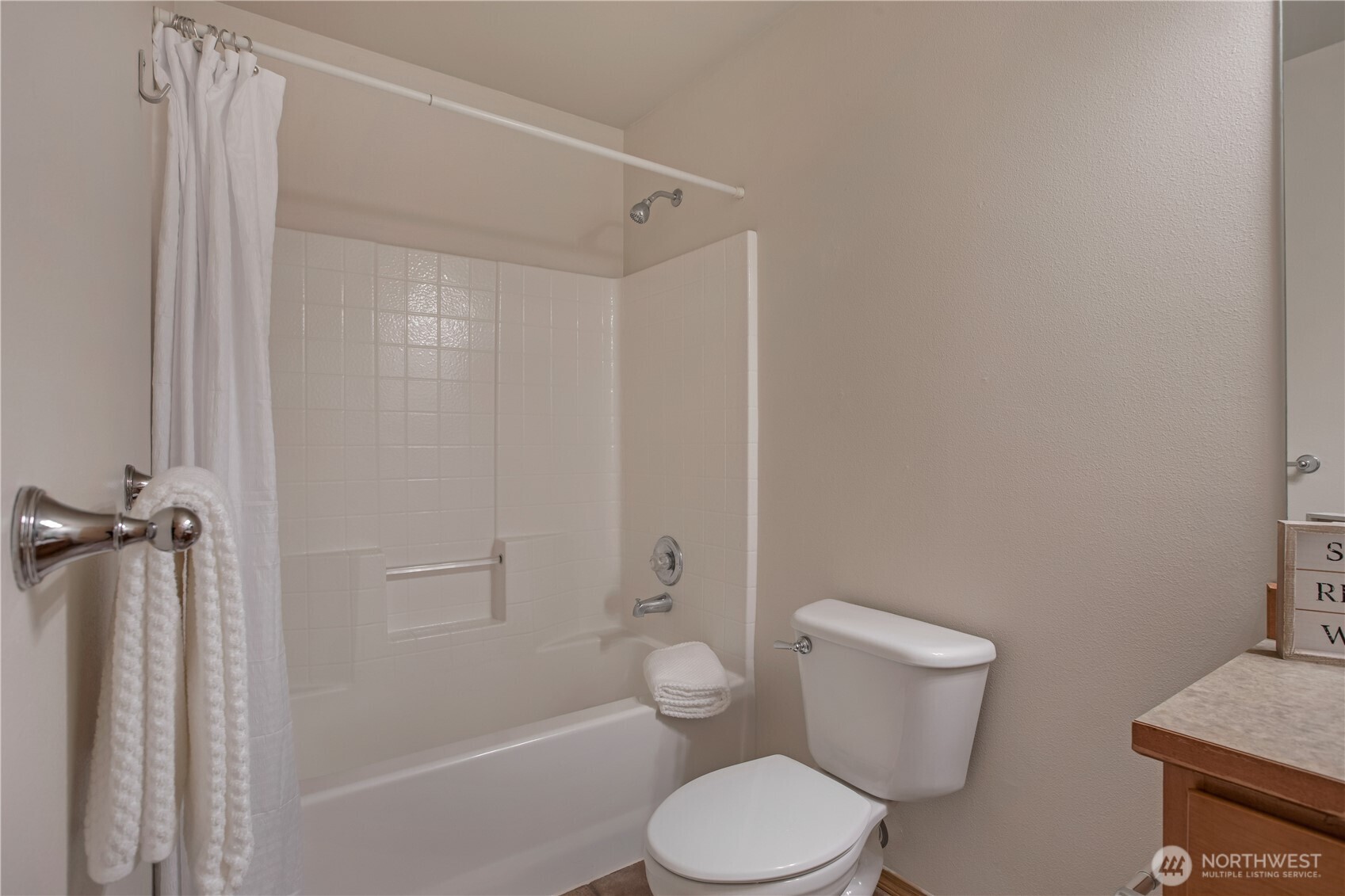 3070 O'Brien Street , Dupont, WA 98327