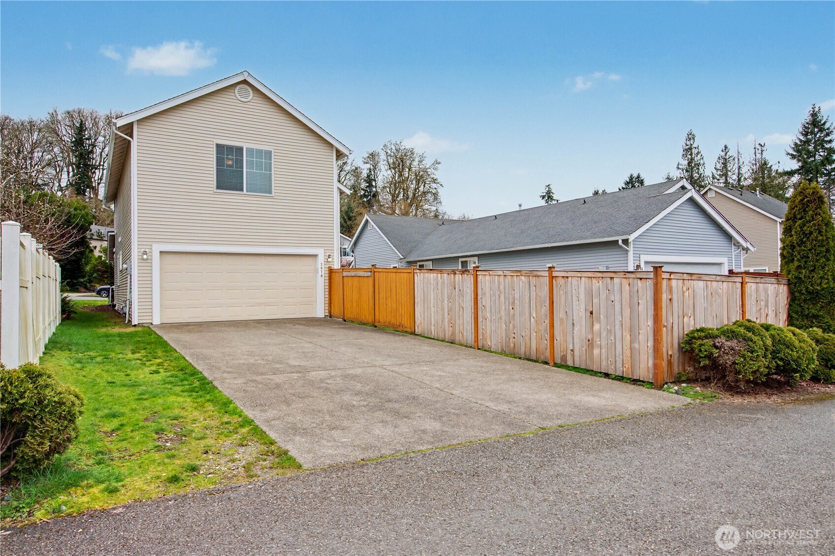 3070 O'Brien Street , Dupont, WA 98327