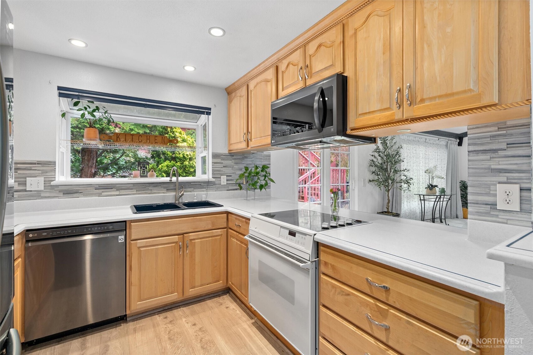 7503 7th Drive W, Everett, WA 98203