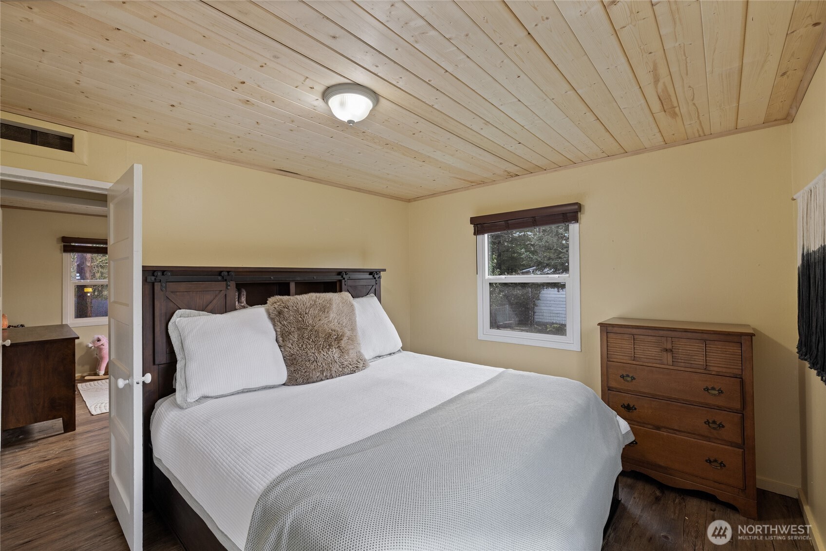 1520 E Shelton Springs Road , Shelton, WA 98584