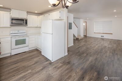 15714 Admiralty Way #C, Lynnwood, WA 98037 - Photo 3