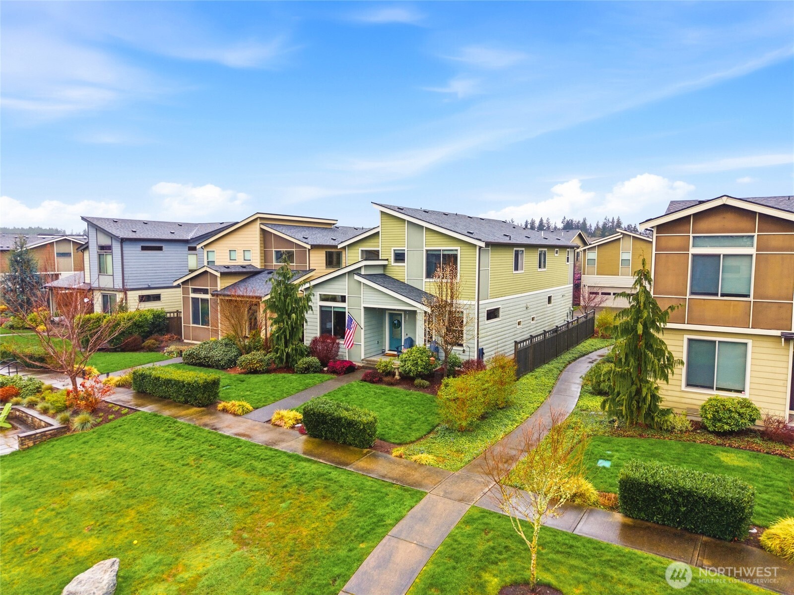 32909 Crystal Lakes Lane , Black Diamond, WA 98010