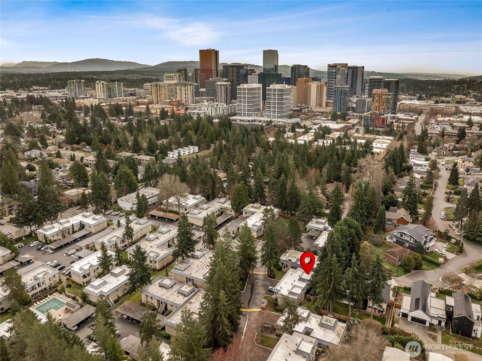 1607 102nd Place NE #D1, Bellevue, WA 98004